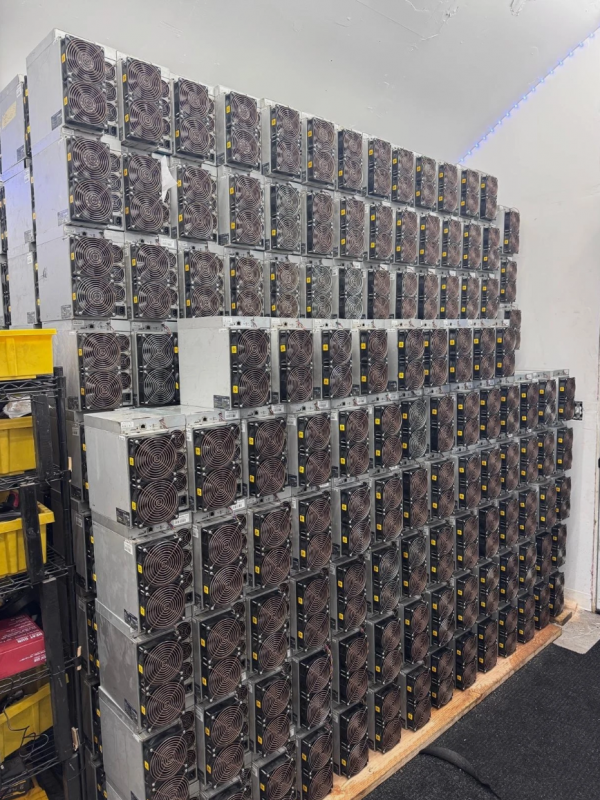 Lot of 100 Antminer S19 110TH/s – Braiins OS – Refurbished